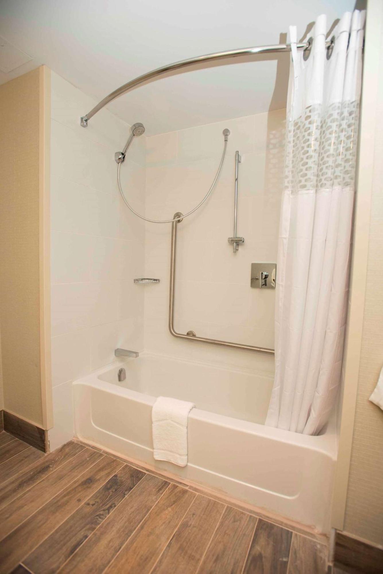 Hampton Inn & Suites By Hilton Thunder Bay Extérieur photo